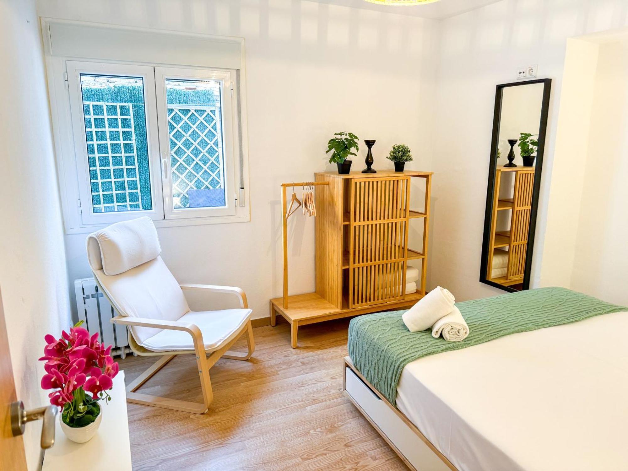 Travesia Del Pirineo Turistea Apartment Huesca Bagian luar foto